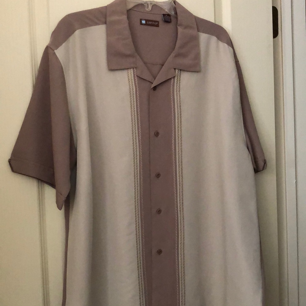 Mens Silk-like button down Shirt.